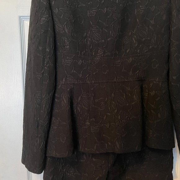 AnneKlein two-piece black skirt suit, intricately patterned within, Sz6, NWT - Picture 5 of 8